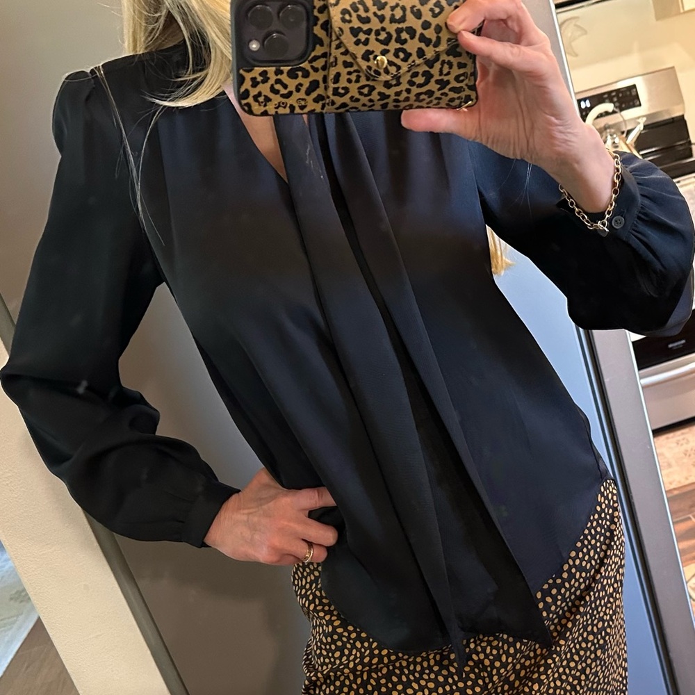 Ann Taylor tie front blouse S